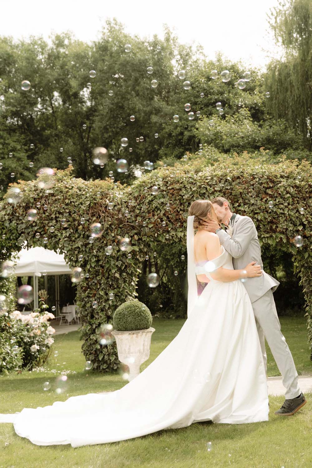 Elegant Garden Wedding in Masterton